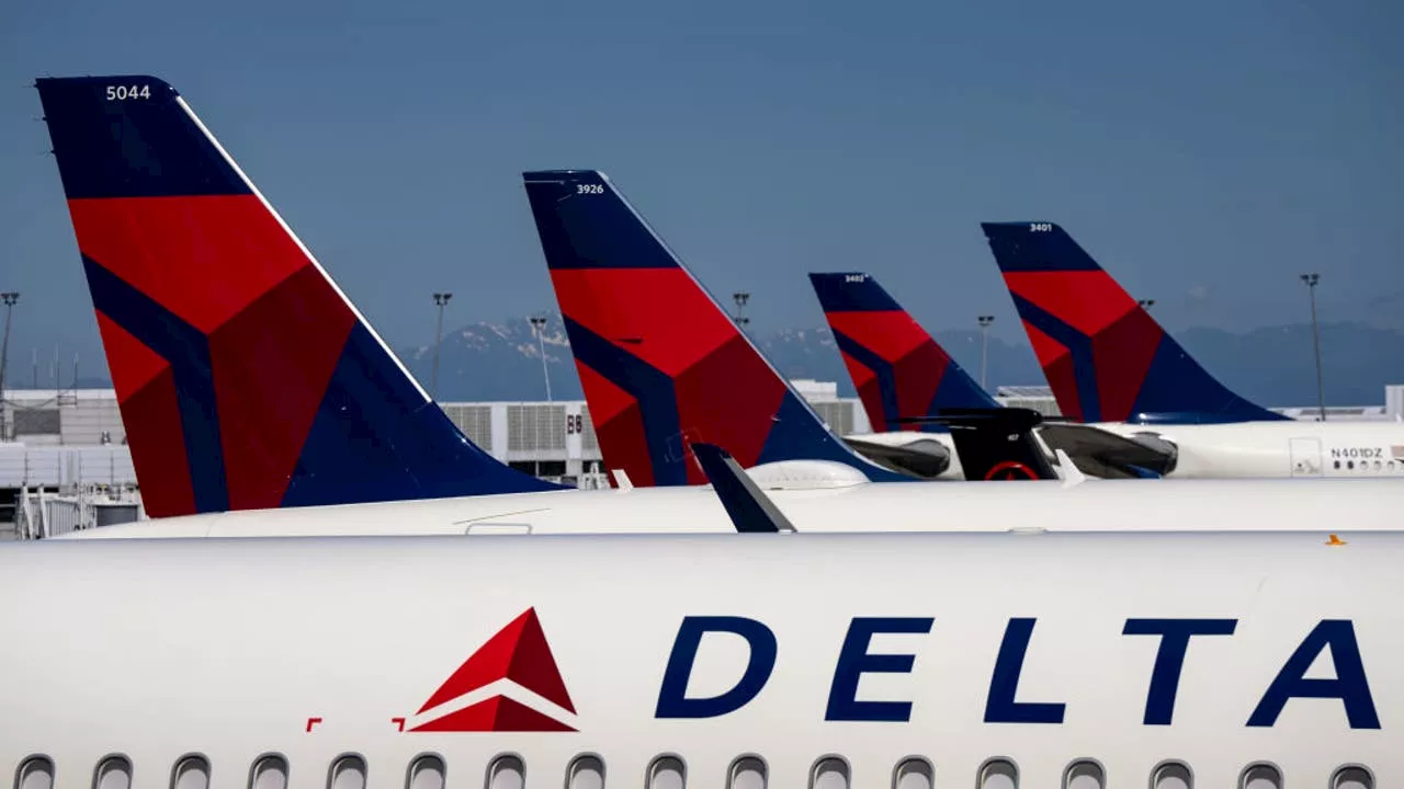 Delta to serve Shake Shack burgers on flights