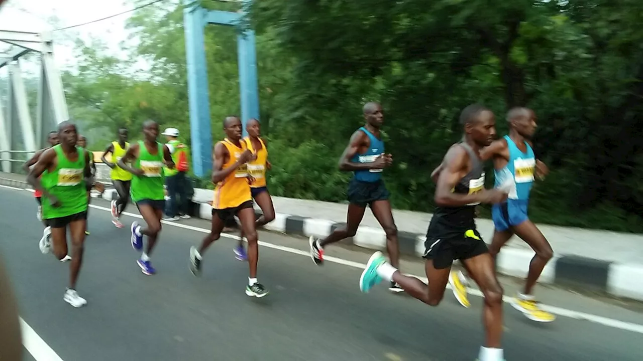 ”Kijang-kijang Kenya” Berburu dan Diburu di Borobudur Marathon 2024