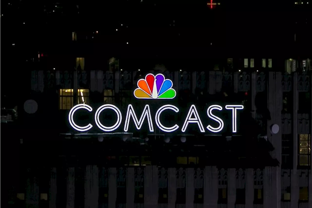 Comcast approves $7 bln spinoff of NBCUniversal cable channels- WSJ