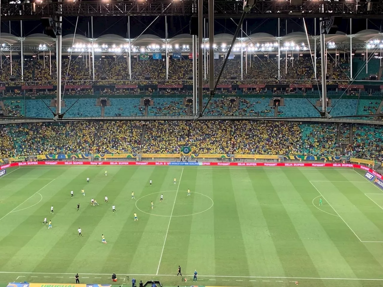 Ingressos caros deixam setor vazio em jogo da seleção brasileira na Fonte Nova