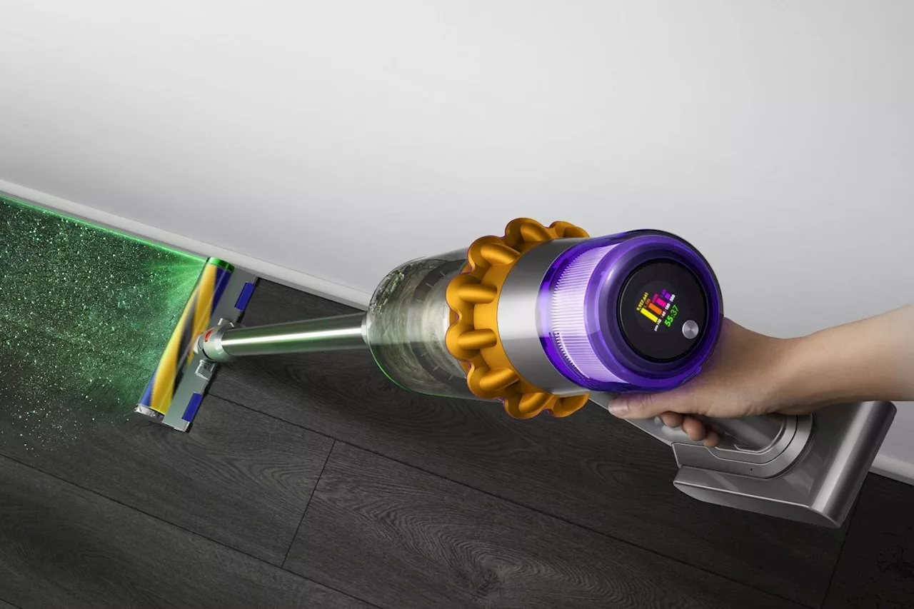 Black Friday : l’aspi balai premium Dyson V15 devient accessible pour tout le monde (-37%)