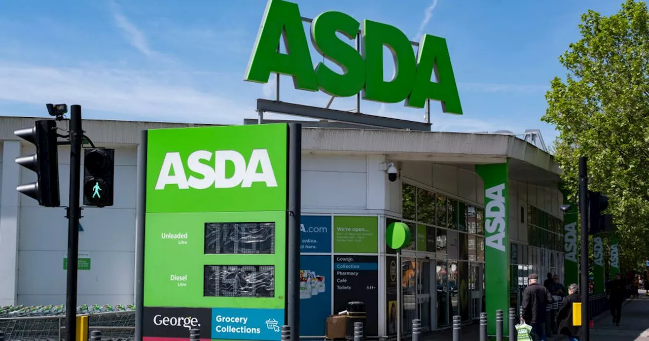 'Cosy' £14 Asda scarf with pockets praised as 'game changer'