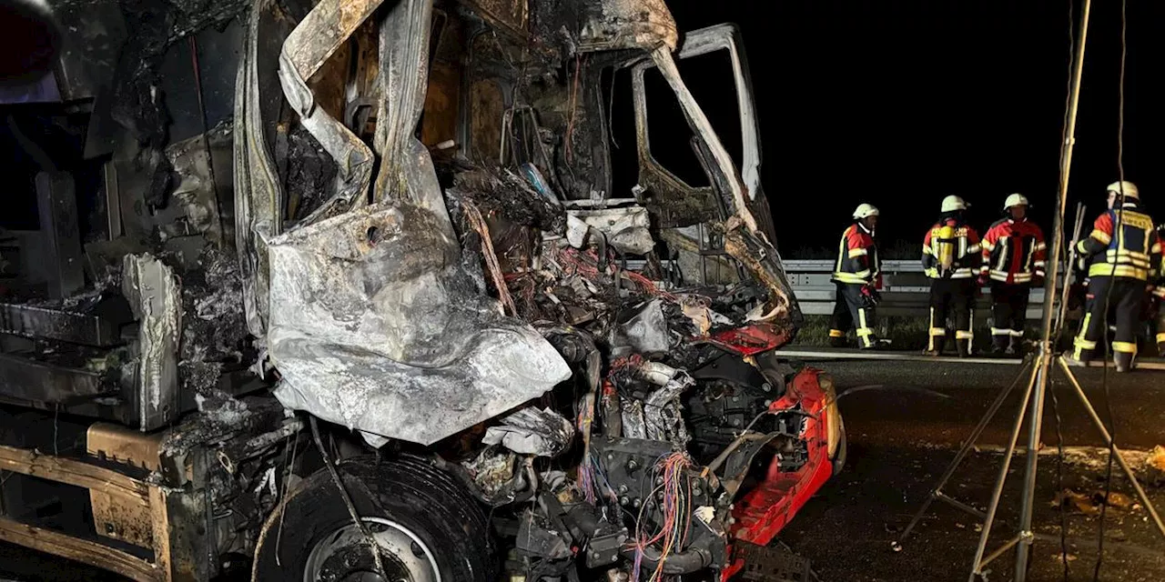 Lkw f&auml;hrt auf A6 in Bayern ungebremst in Stauende und geht in Flammen auf