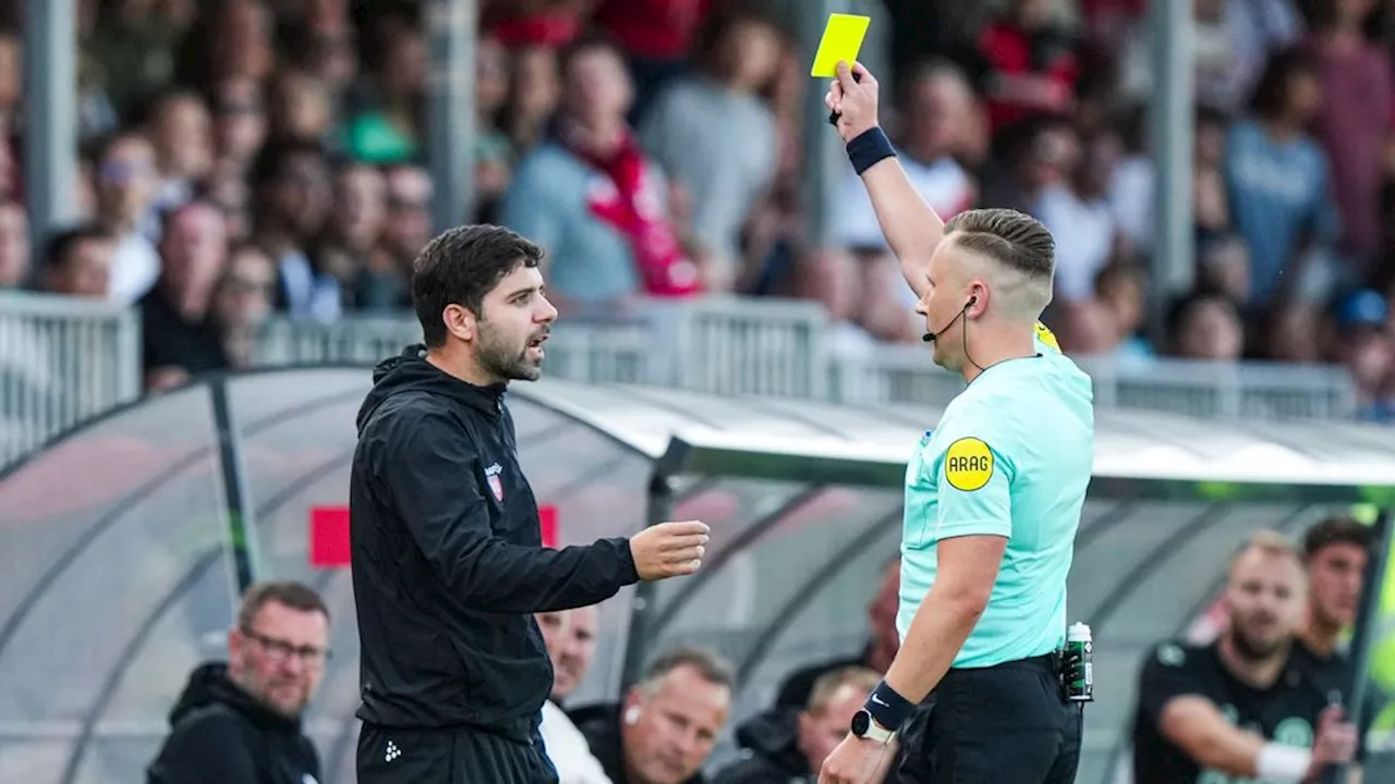 Hiddink maant trainers en assistenten tot rust: 'Storm niet meteen naar de zijlijn'