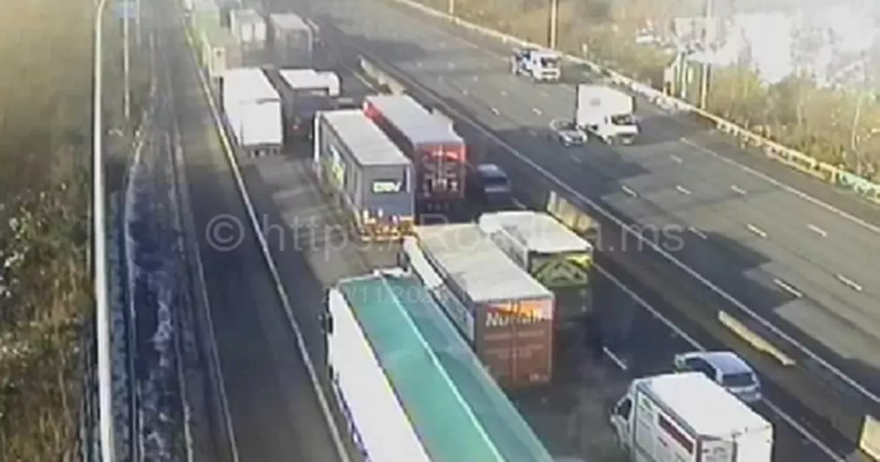 M1 live updates as multi-vehicle crash causes long delays near J28 for Alfreton and Mansfield