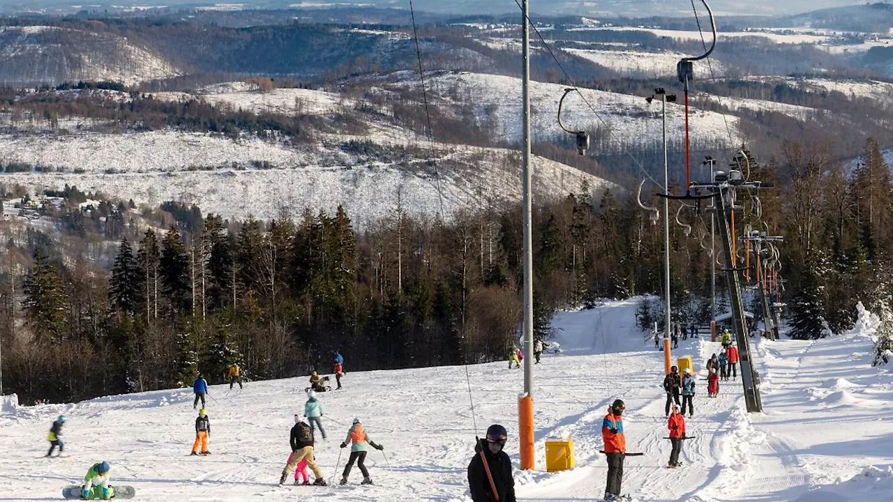 Thüringen: Nach Insolvenz: Skilifte im Thüringer Wald öffnen wieder