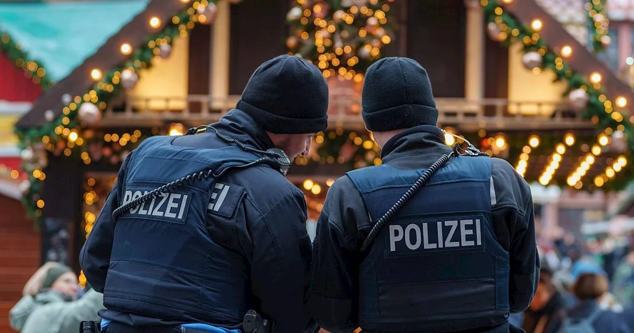 Polizei kündigt neue Messer-Kontrollen auf dem Bielefelder Weihnachtsmarkt an