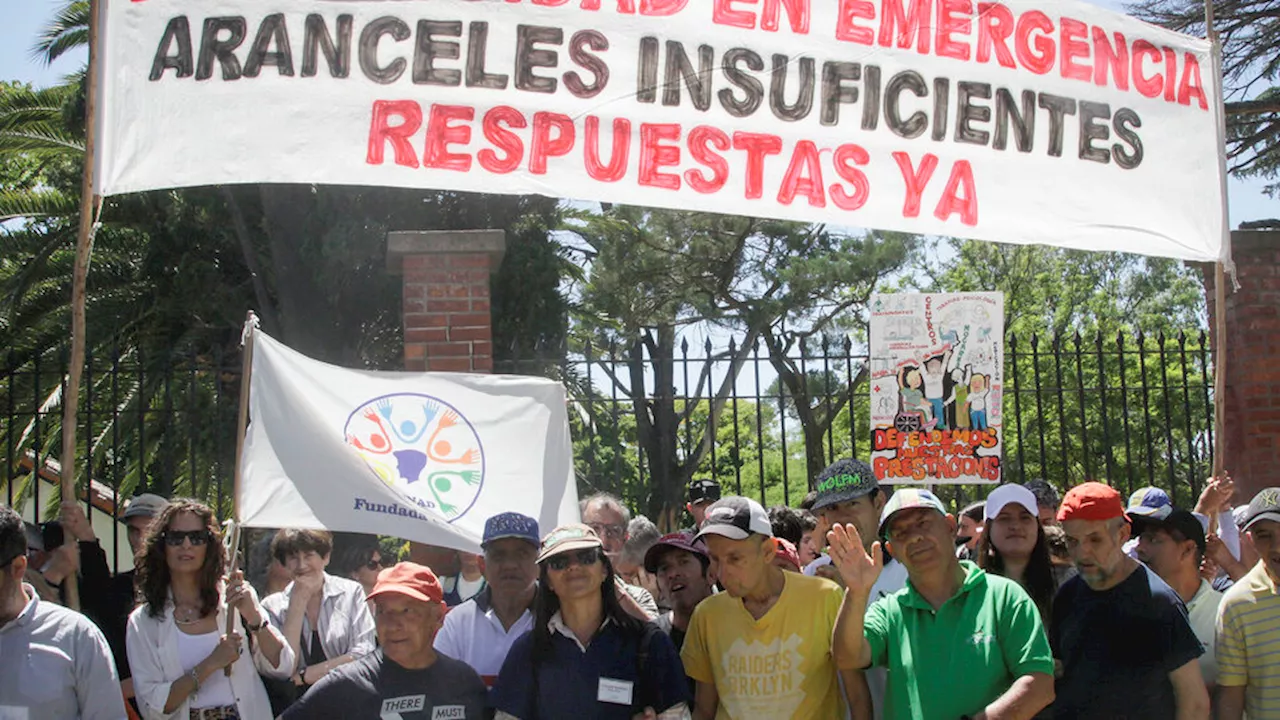 Masiva marcha contra el 'cruel retroceso' de los derechos de las personas con discapacidad