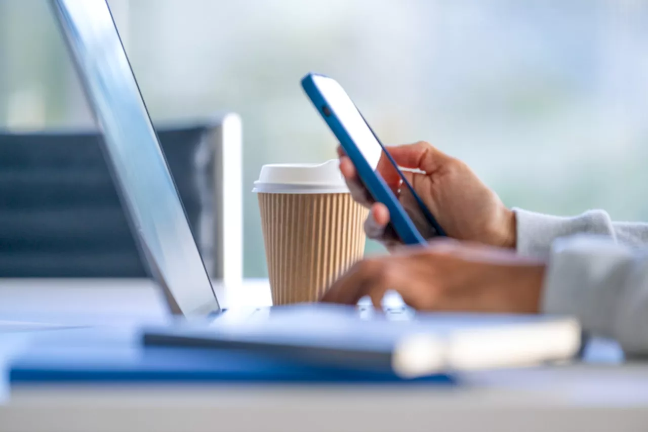 Dear Annie: Why am I the only one keeping in touch with my husband’s family?