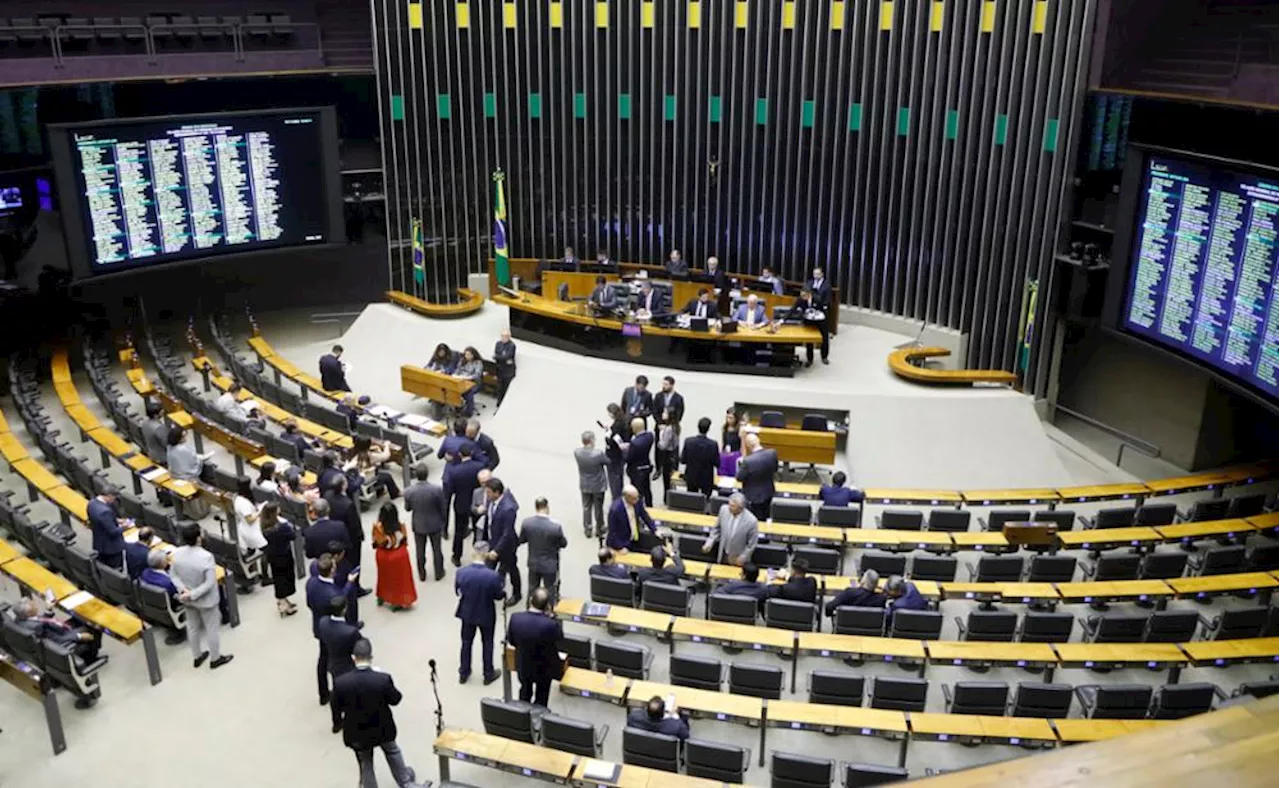 Câmara aprova ampliação de cotas em concursos públicos e texto volta ao Senado