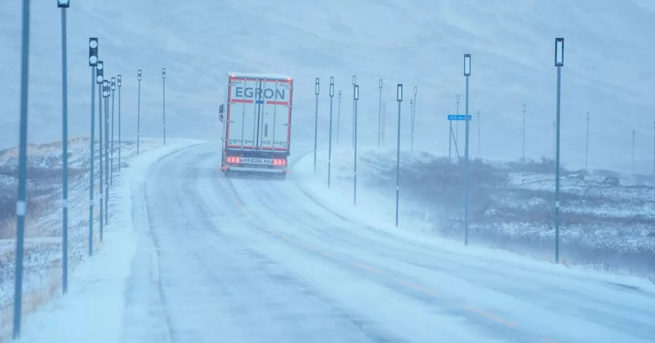 Først blir det bikkjekaldt, så snø og deretter ti plussgrader langs kysten