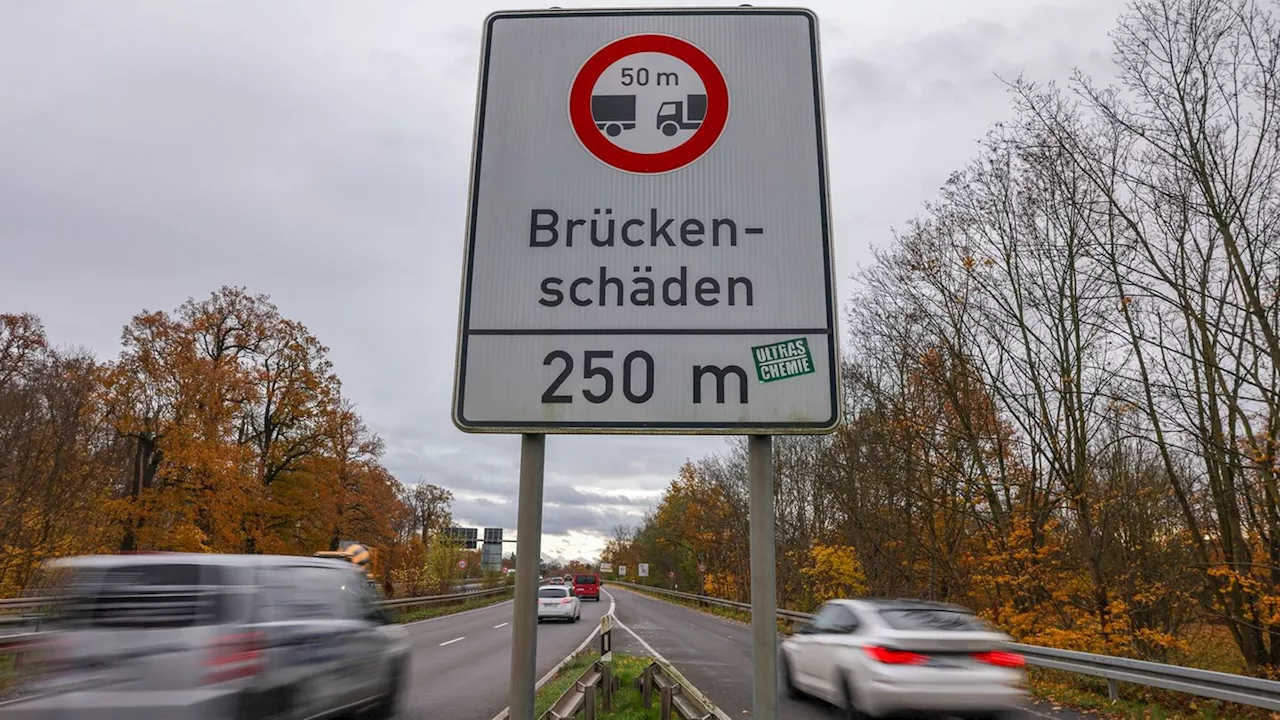 Nach Teileinsturz: Brücken-Prüfungen - Sperrungen in Dresden und Bad Schandau