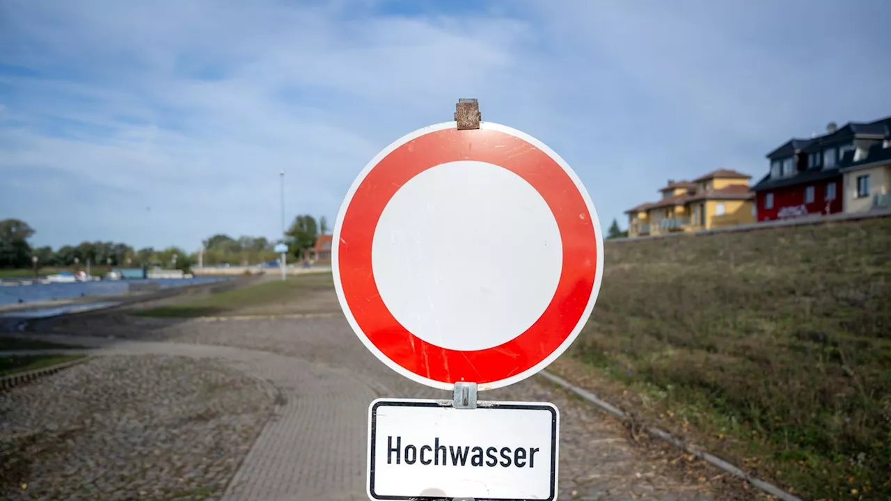 Schutz vor Hochwasser: Elbe-Ort in Prignitz besser vor Hochwasser geschützt