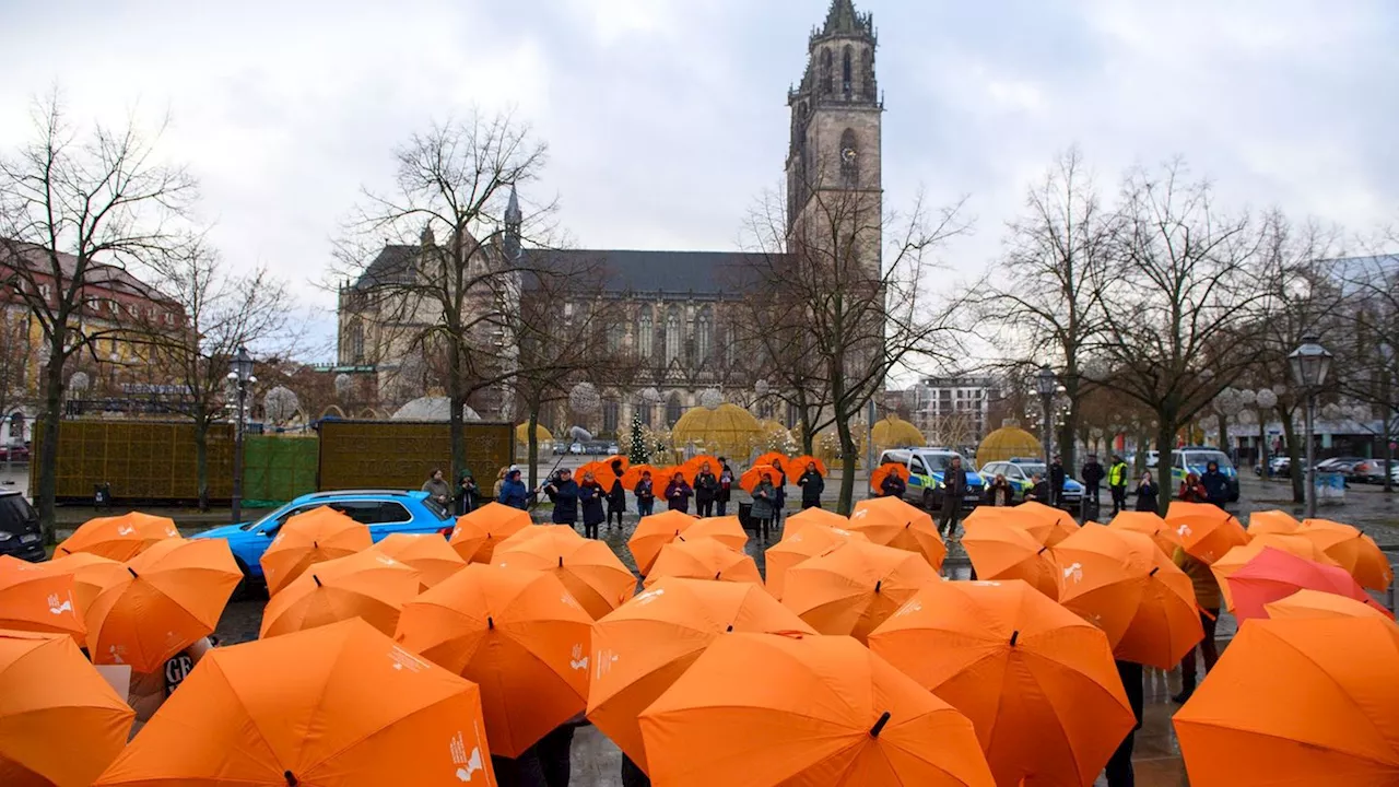 Tag gegen Gewalt an Frauen: Hunderte Frauen und Kinder suchen Zuflucht in Frauenhäusern