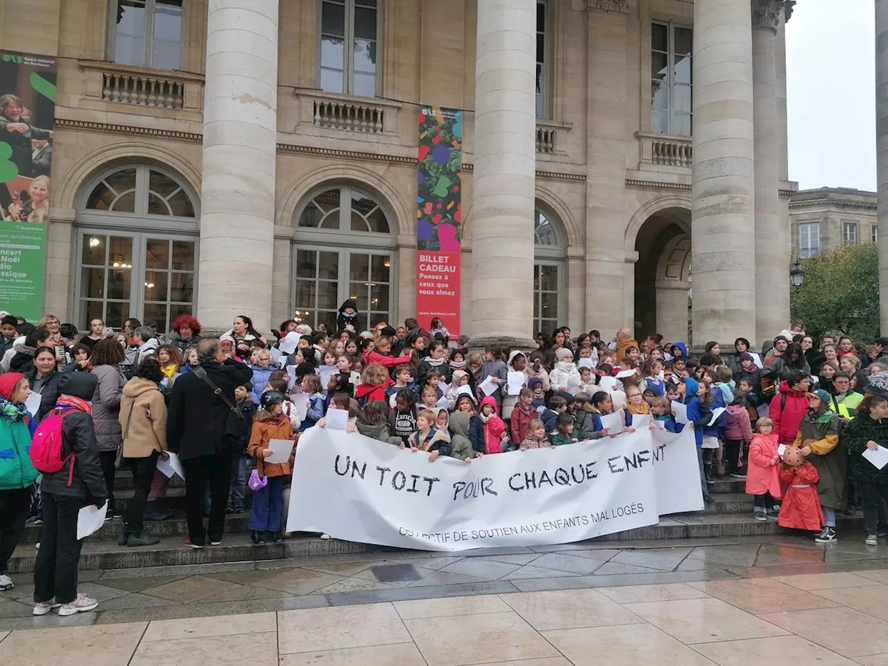 Journée des droits de l’enfant : pour les écoliers de Bordeaux, « un toit est un droit »