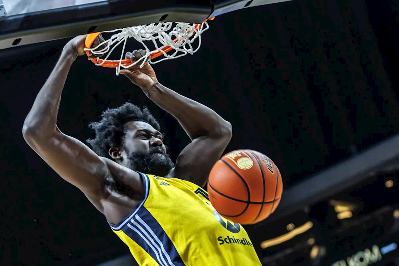 Alba Berlin trennt sich von Center Khalifa Koumadje.