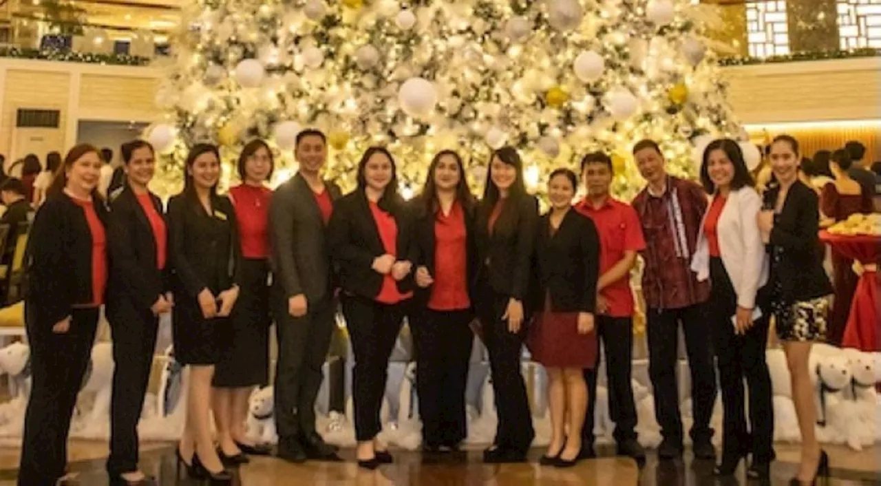 Century Park Hotel celebrates holidays with Christmas tree lighting