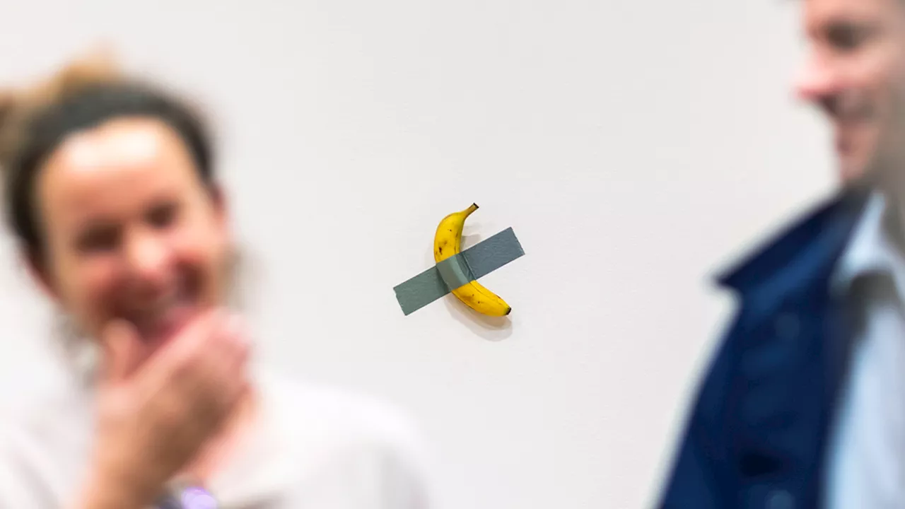 Viral duct-taped banana sells for $6.2 million at Sotheby's art auction in New York