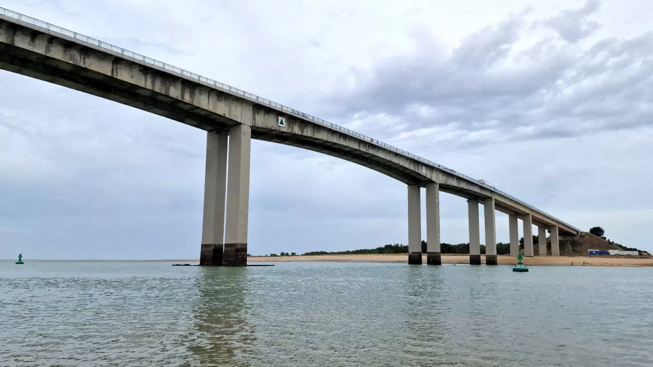 Tempête Caetano : le pont de Noirmoutier et le passage du Gois fermés aux véhicules