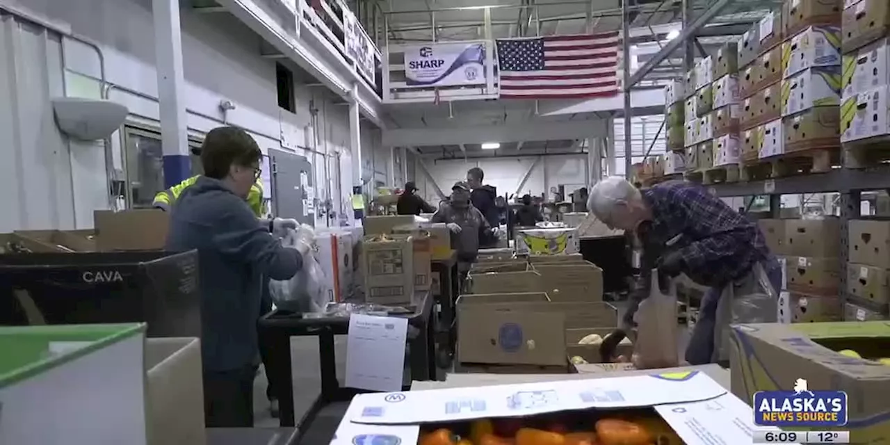 Fairbanks food bank prepares Thanksgiving meals amid record community need