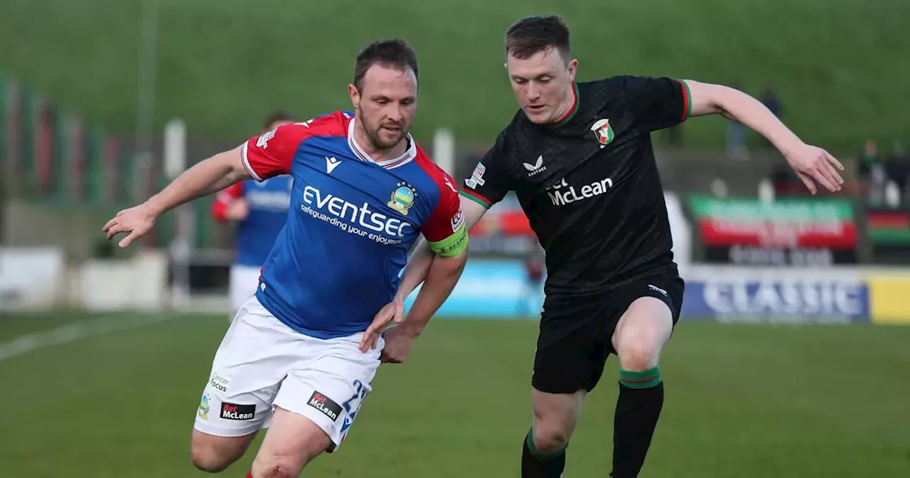 James Singleton says Glentoran players 'owe the manager' ahead of derby