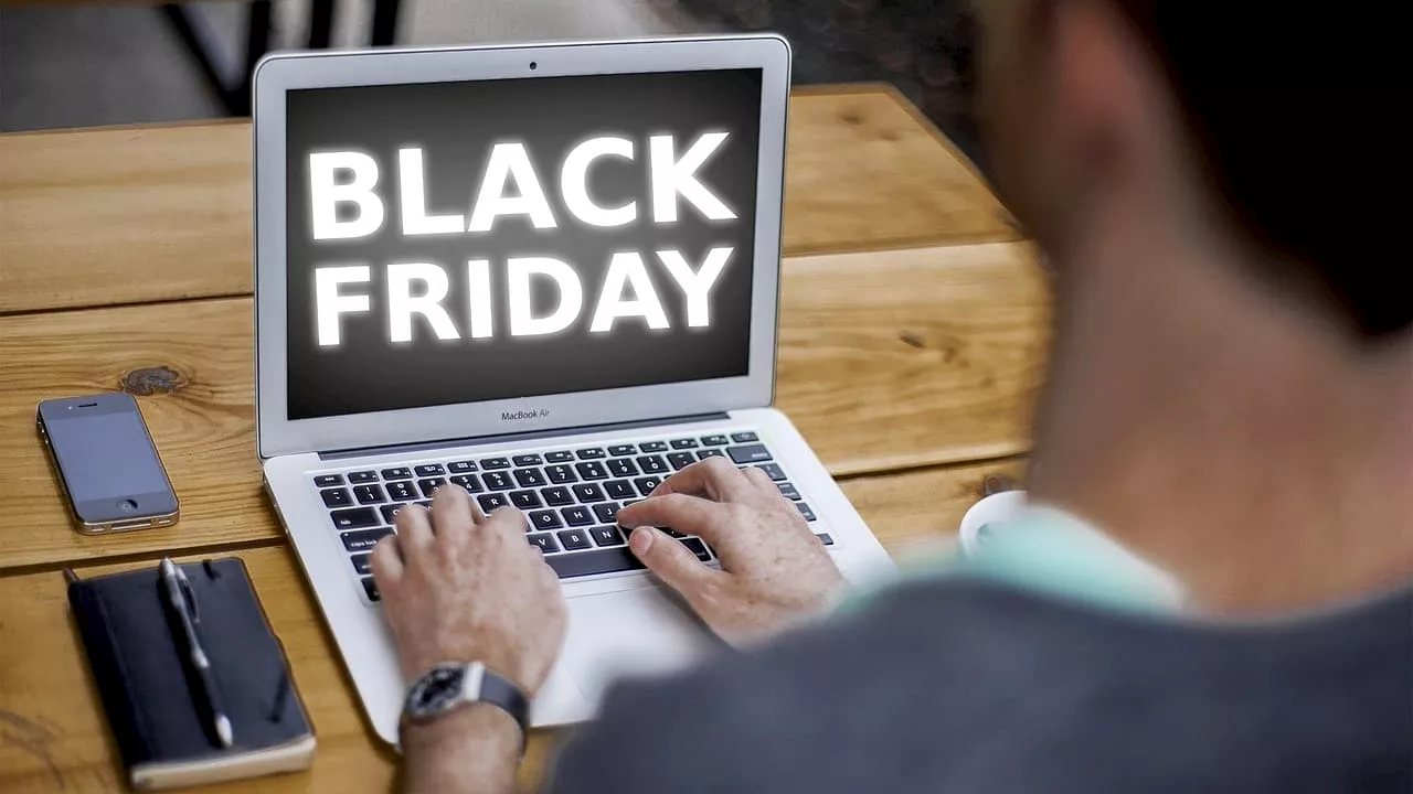 Black Friday: plus d'un Français sur deux prévoit de faire des achats cette année