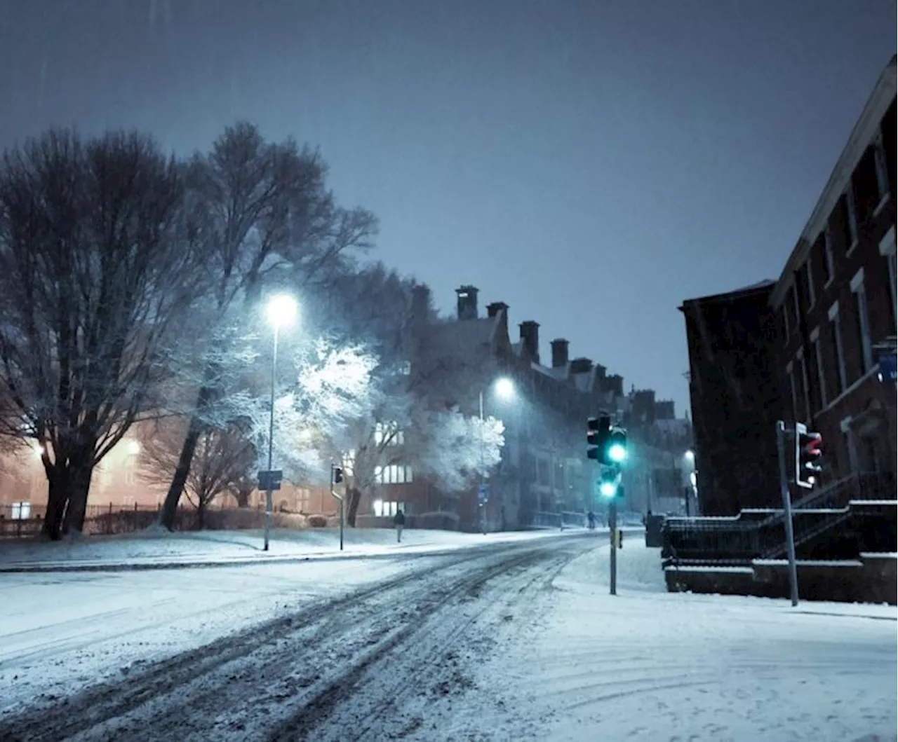 Met Office issues new snow and ice yellow weather warning for Preston today