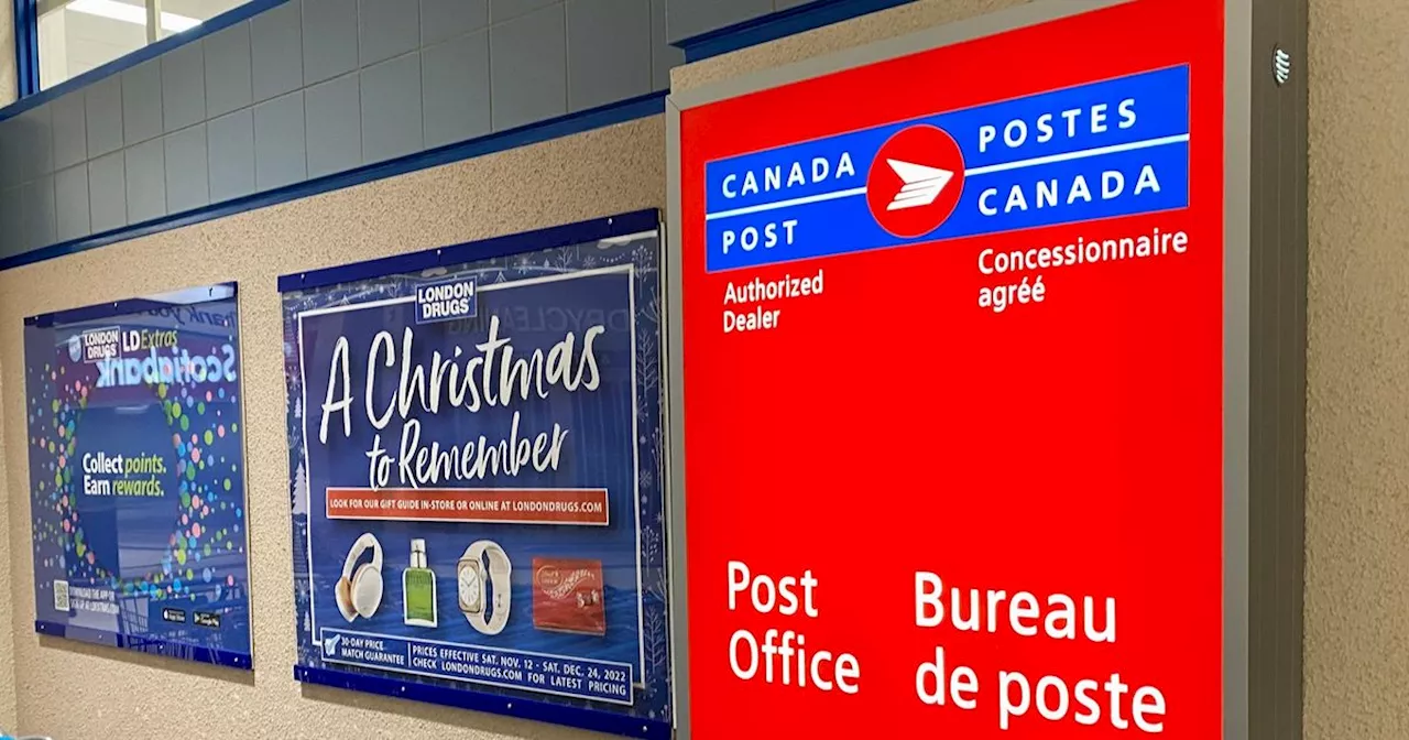 Service Canada pauses mailing 85,000 passports due to Canada Post strike