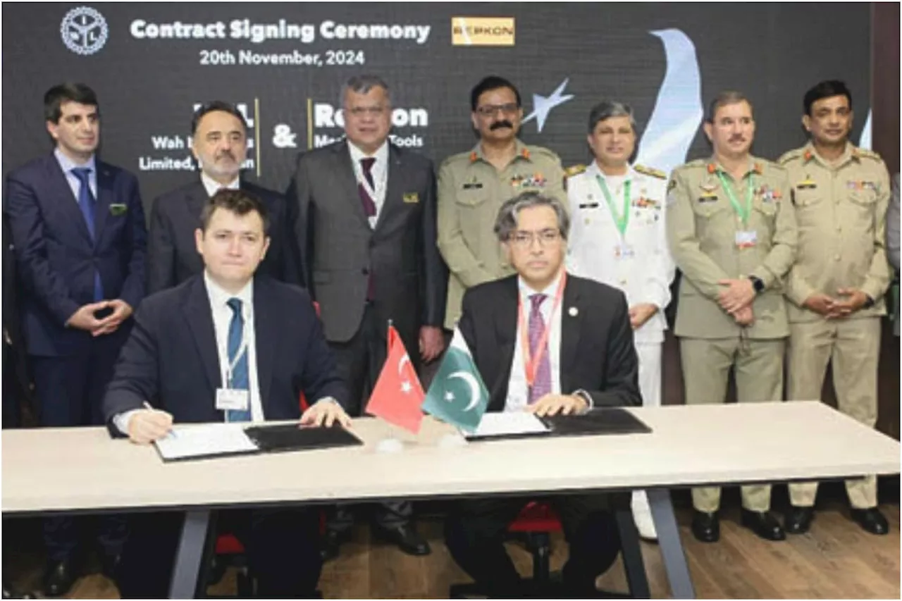 IDEAS-2024: COAS Visits POF Stall, Highlights National Defense