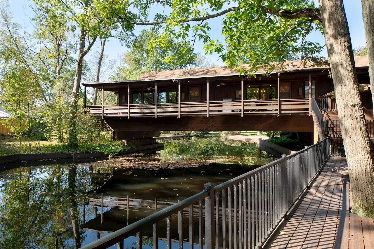 Bob Schmitt home in Berea has Frank Lloyd Wright vibes: House of the Week