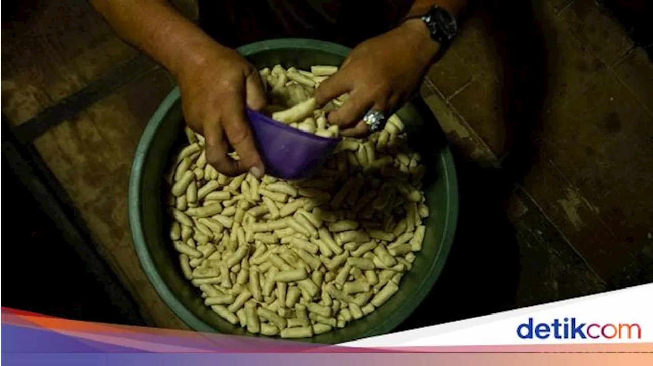 Kerupuk Atom Si Bolang Oleh-oleh Anambas Dipasarkan Lewat Internet