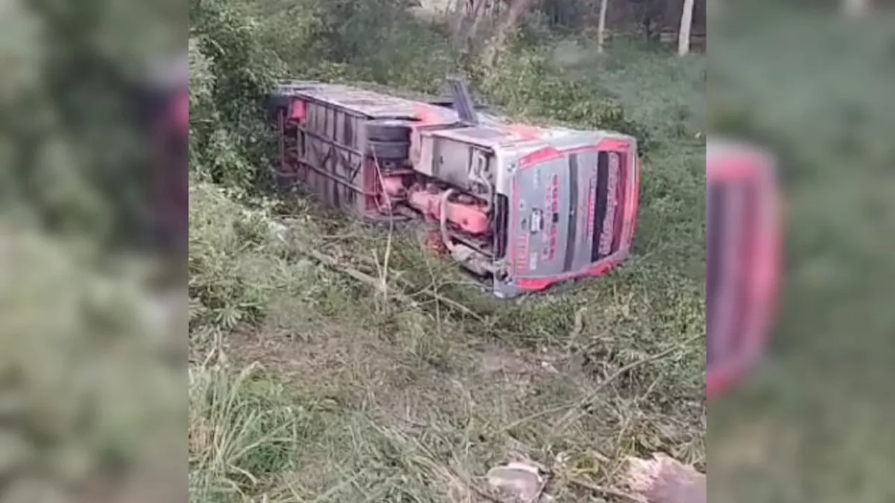 Accidente en la Troncal de Occidente deja trece docentes heridos