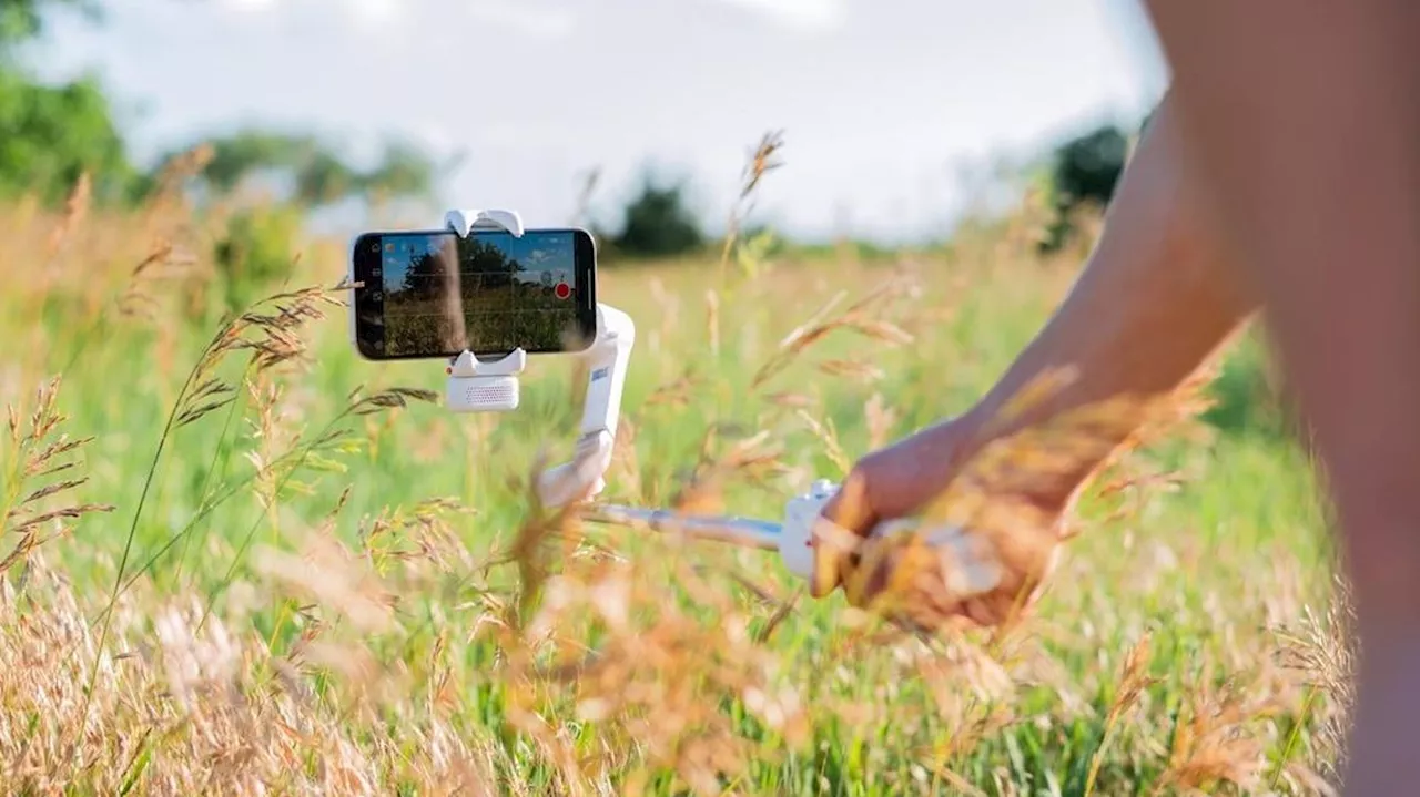 Hohem Unveils The ISteady V3 AI Tracking Smartphone Gimbal