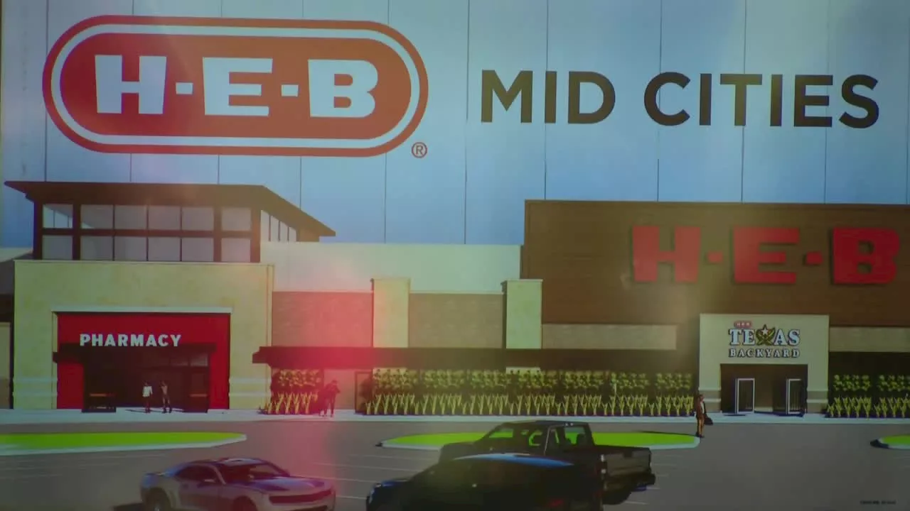 H-E-B breaks ground on 3 new stores in DFW