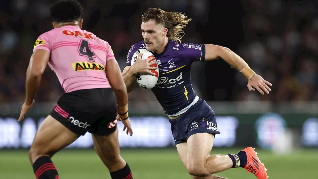 ‘What positions he can play’: Storm’s plan to keep both star fullbacks as Paps deal looms