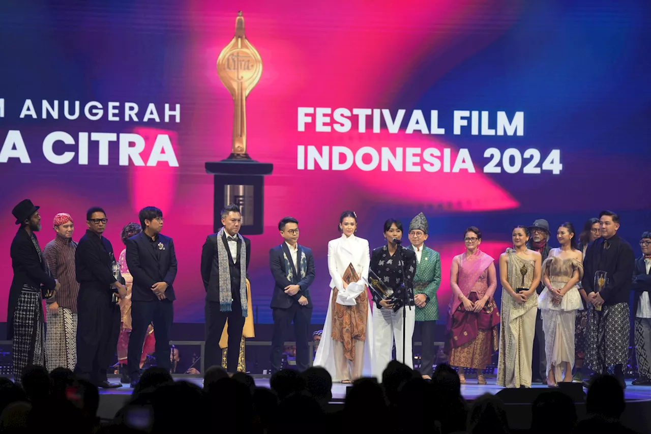 Ini Para Pemenang Piala Citra FFI 2024, ”Jatuh Cinta Seperti di Film-film” Berjaya