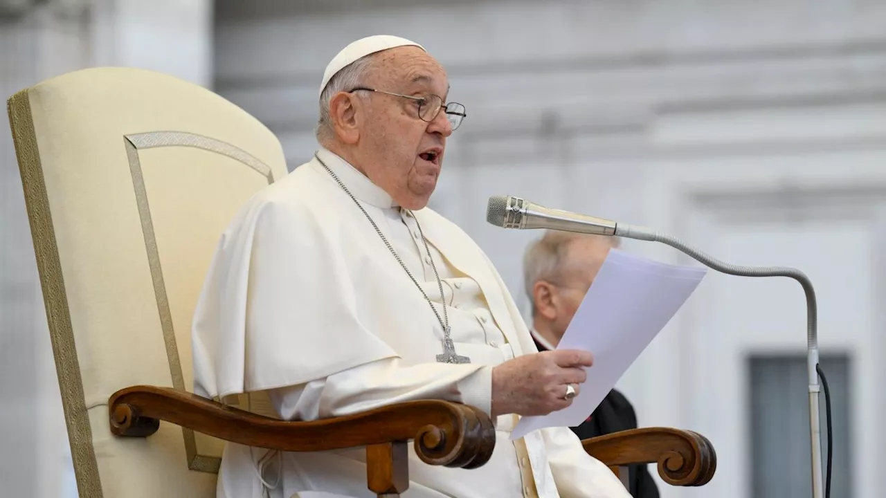 'Remember our love': Pope reads aloud letter from Ukrainian student