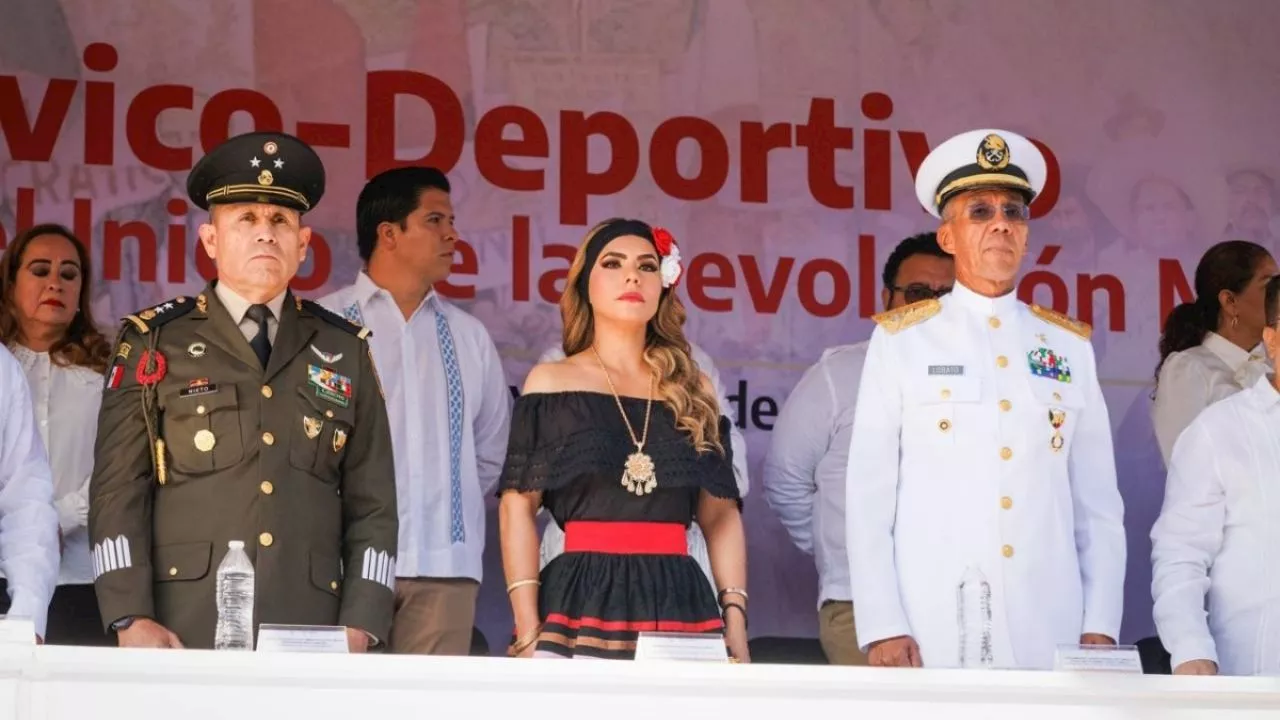 Evelyn Salgado conmemora en Chilpancingo el 114 aniversario de la Revolución Mexicana con Desfile Cívico-Deportivo