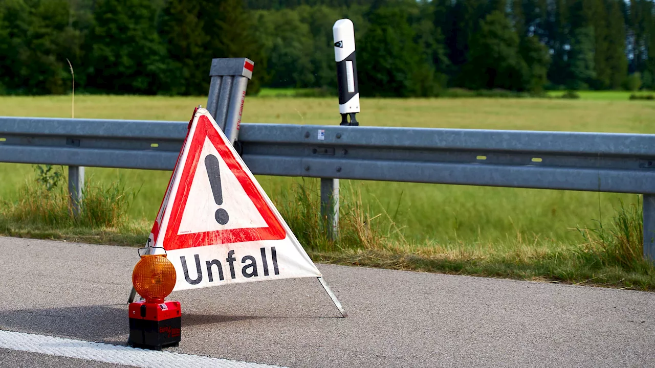 Fünf Fahrzeuge involviert - Schwerer Crash in der Südoststeiermark