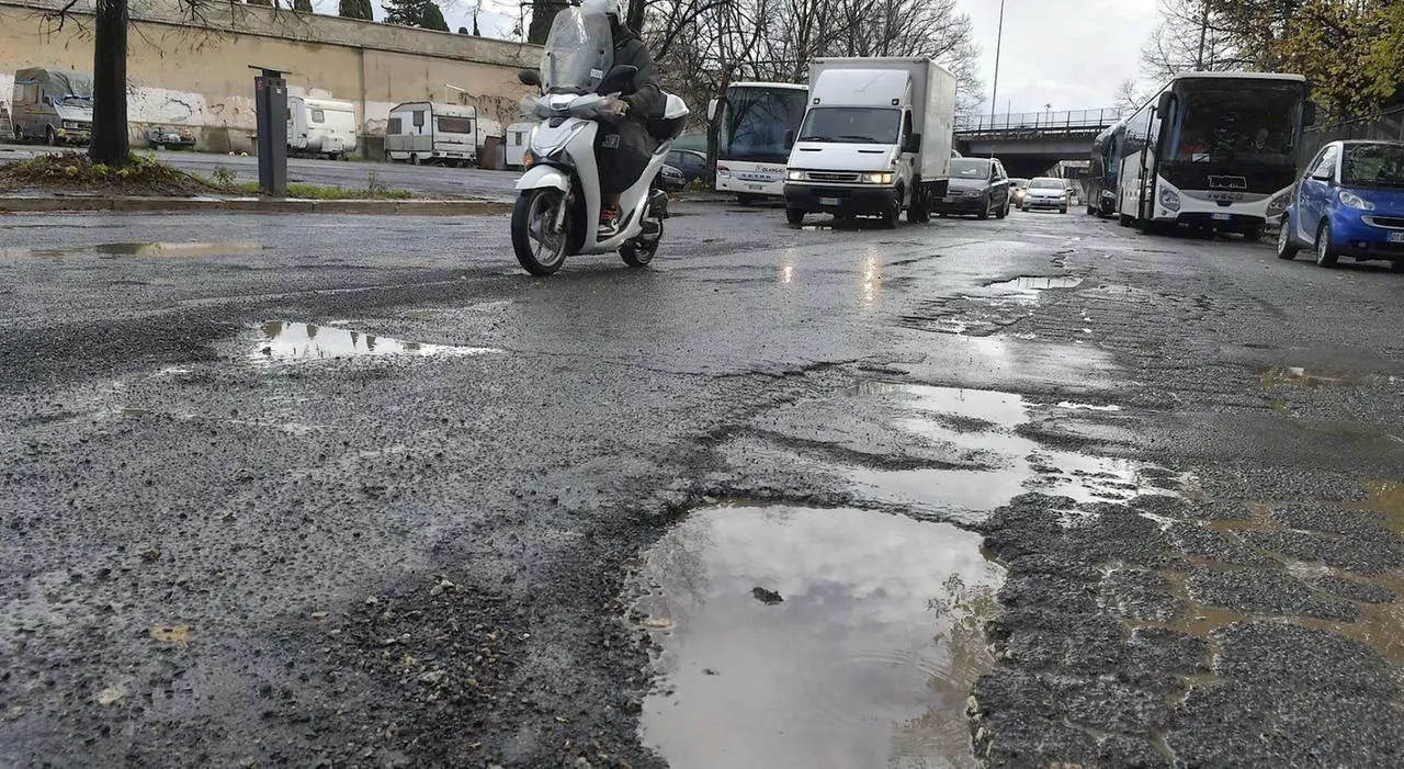 Corruzione e frodi su appalti a Roma, i precedenti di “Mister appalti”: è a processo coi boss calabresi