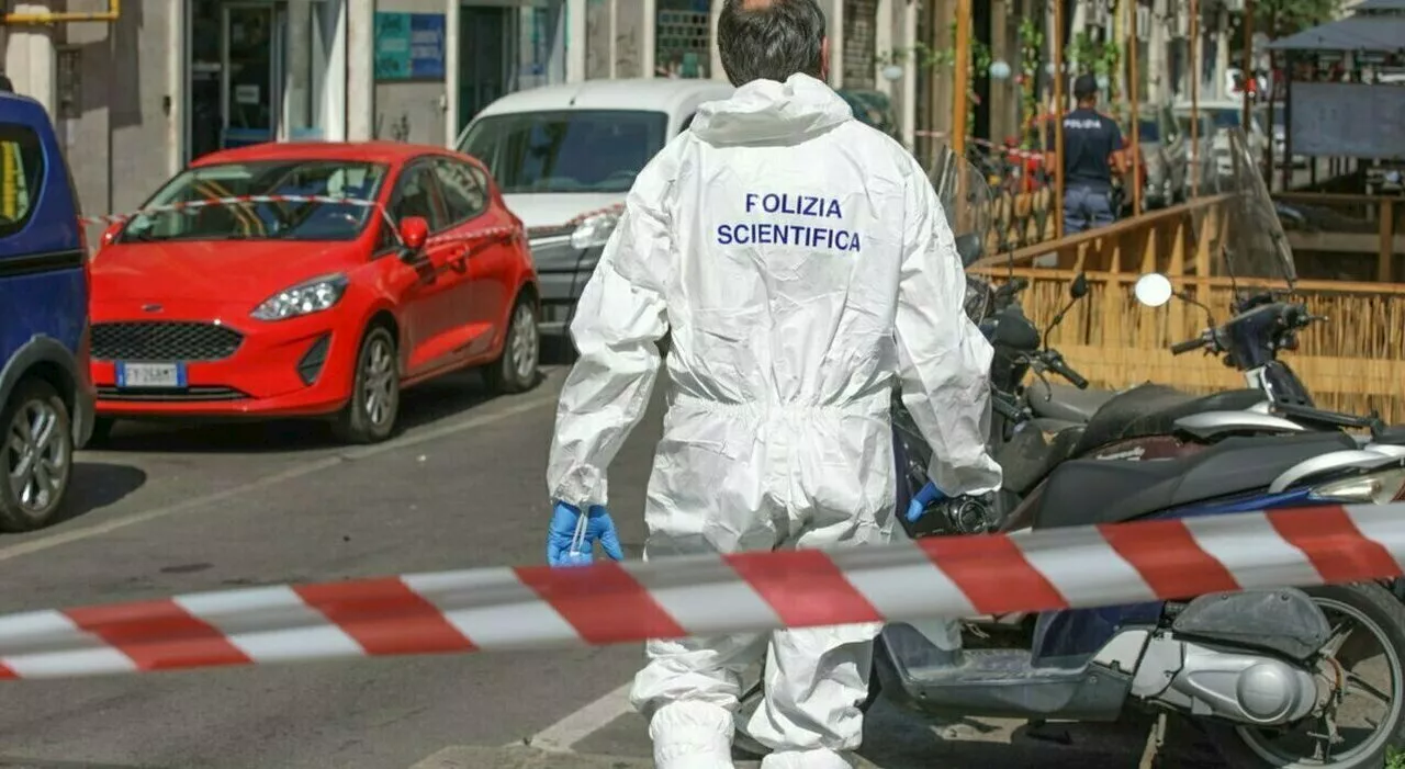 Infermiere accoltella donna che torna a casa alla spalla e al collo, arrestato a Pescara. «Aggredita senza mot