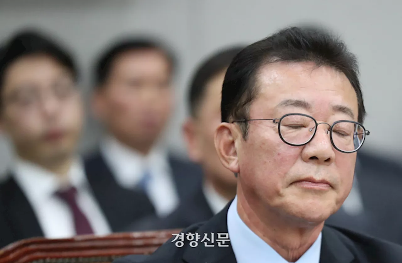 ‘기자 무례’ 발언 홍철호 정무수석 “적절치 못해, 사과드린다”