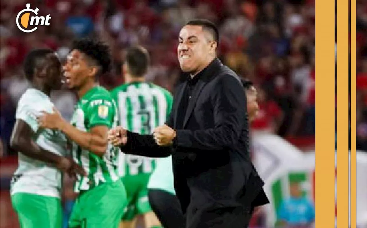 ¡Lo hizo de nuevo! Efraín Juárez, expulsado con Atlético Nacional por festejo efusivo