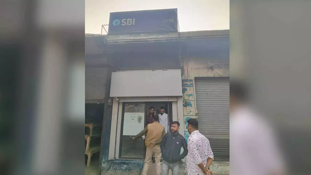 लूट लो! बदायूं में SBI एटीएम उगलने लगी दोगुने पैसे, 2 घंटे में 100 लोगों ने निकाल लिए 8 लाख, अब बैंक उठाएगा ये कदम