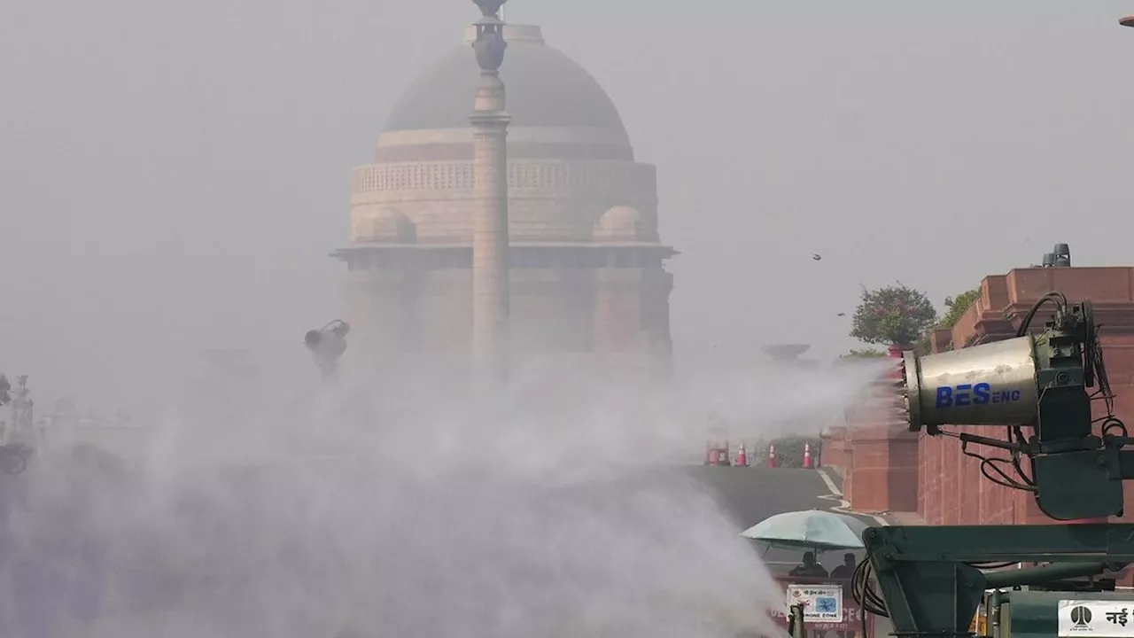 Delhi Pollution: दिल्ली-एनसीआर में आज भी खराब हुआ मौसम का हाल; जानें अपने क्षेत्र का AQI