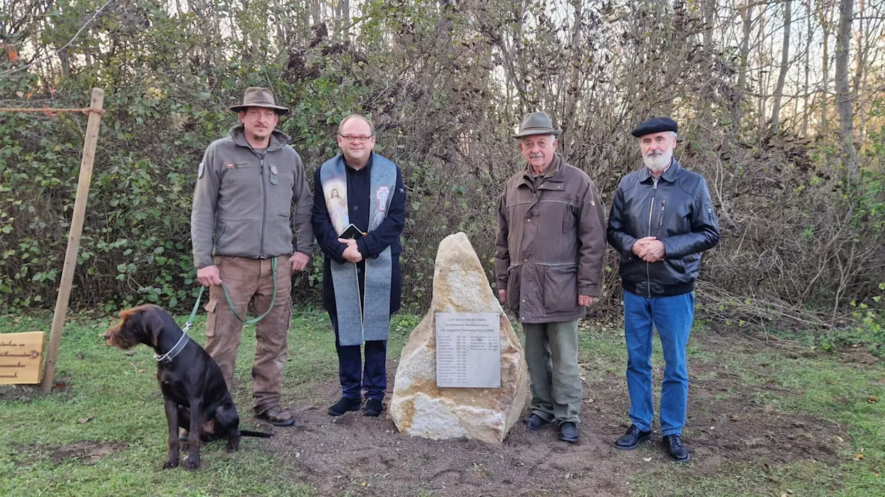 Weikendorfer Gedenkstein im Beisein der Jägerschaft gesegnet