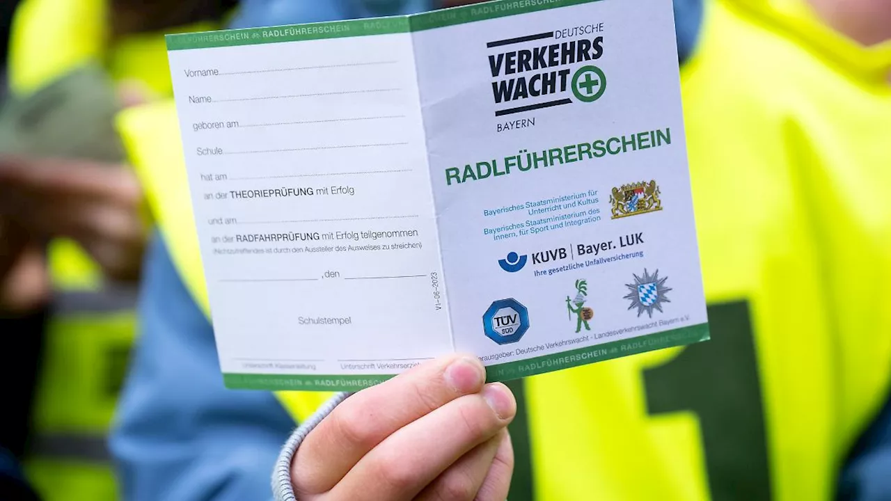 Bayern: Erste Grundschüler lernen für neuen Radlführerschein