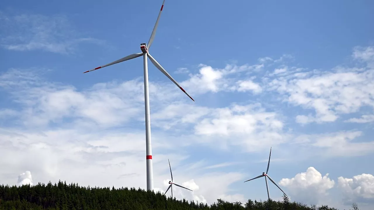 Nordrhein-Westfalen: Immer mehr Windräder: 2024 schon fast 560 Genehmigungen