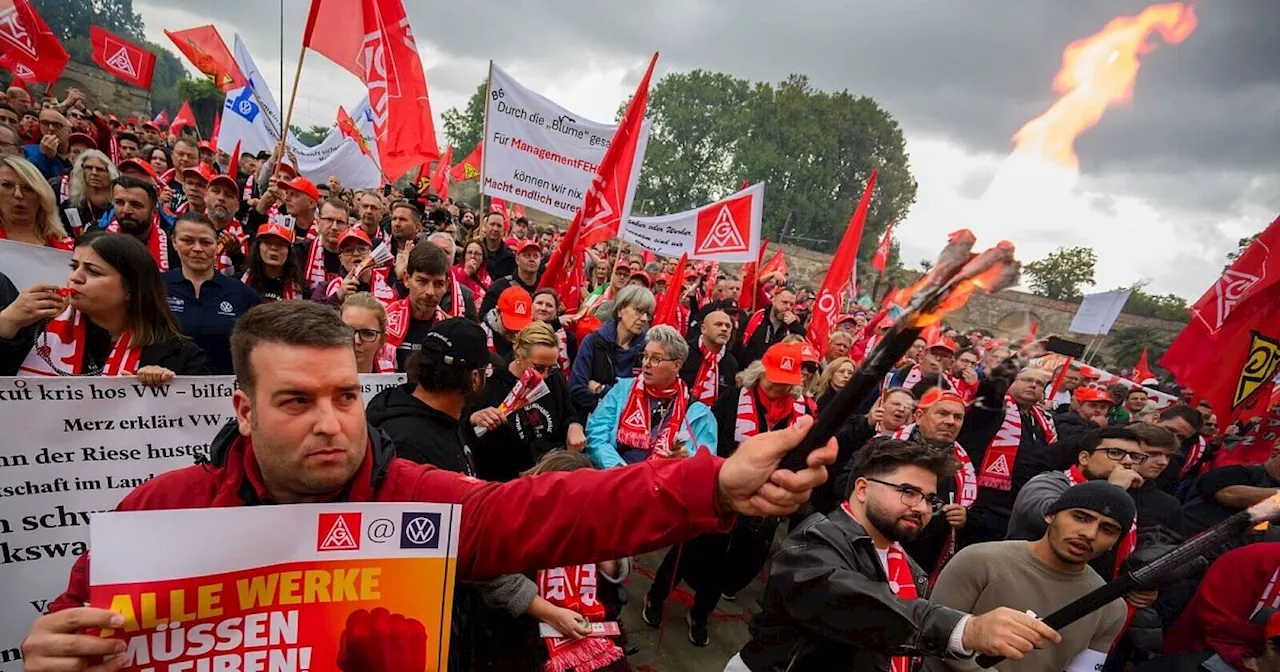 VW-Tarifrunde: IG Metall macht mit Protest-Kundgebung Druck