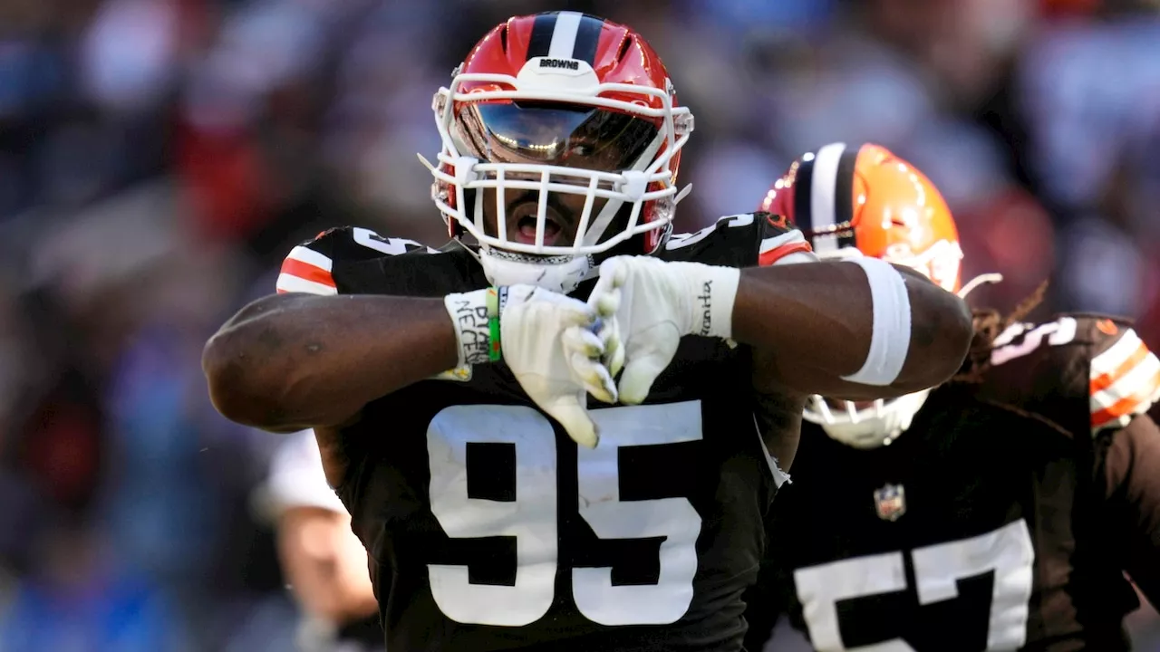 Myles Garrett demands T.J. Watt ‘apologize’ for behavior after DPOY snub